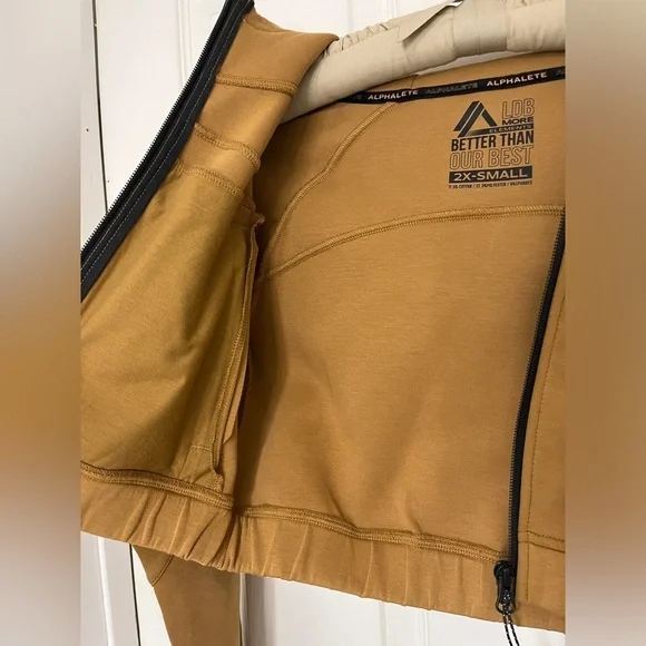 Alphalete NWOT ELMTS Full-Zip Crop Jacket Oversized - Picture 6 of 8